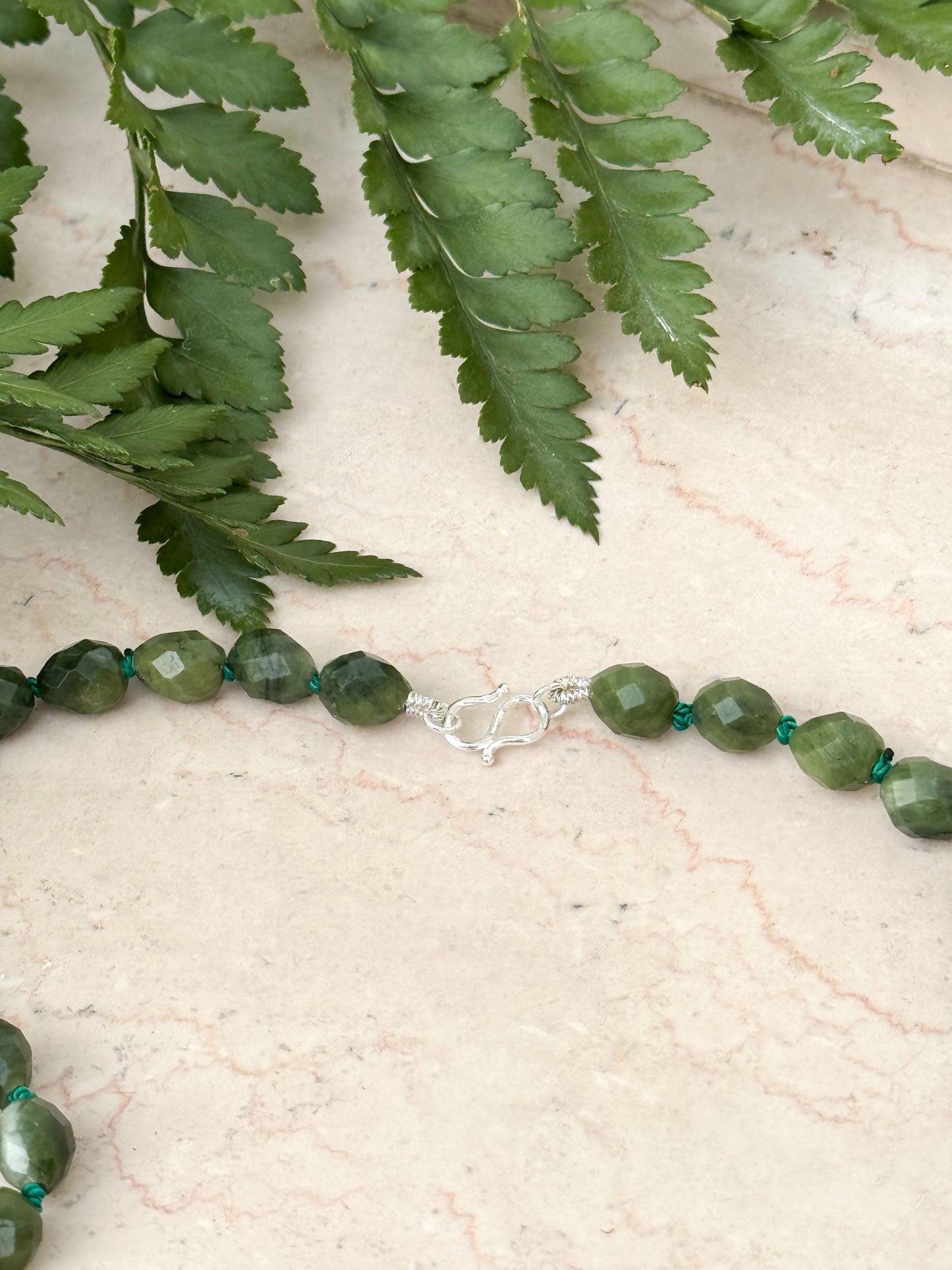 Trame 2 - Pantone Verde